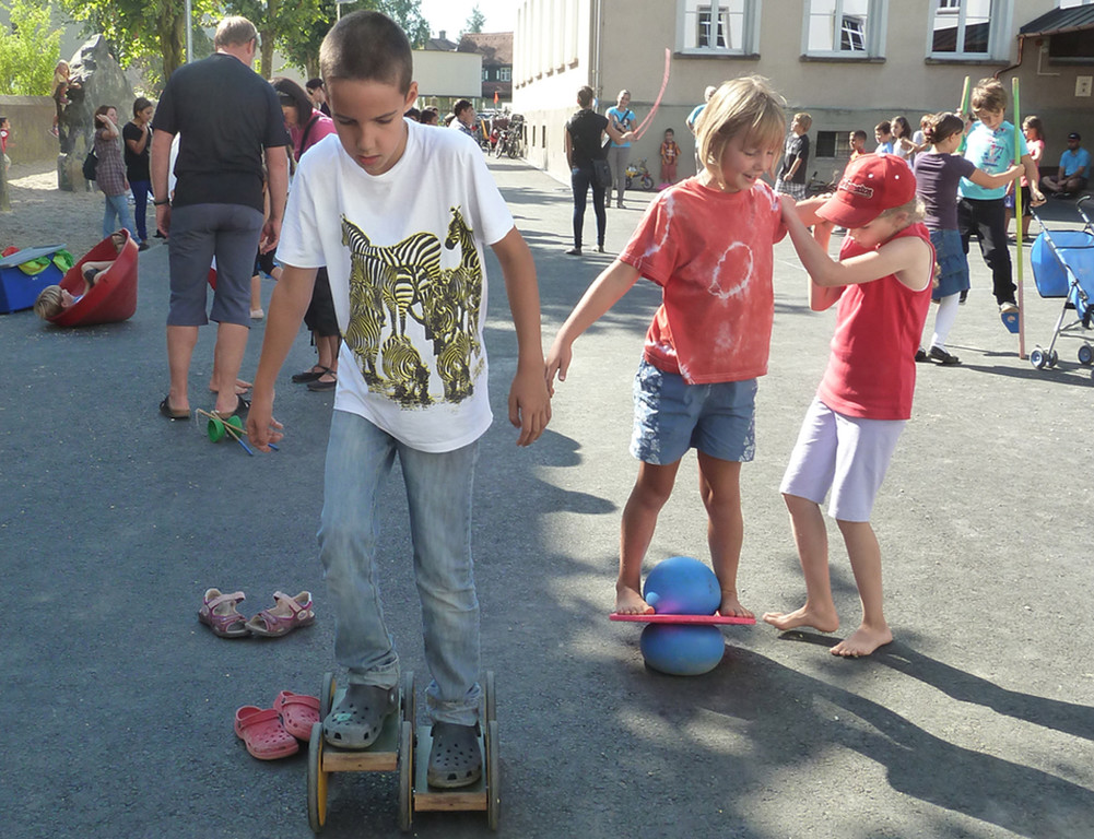 Spiel15Pedalos_jpg-1316380102