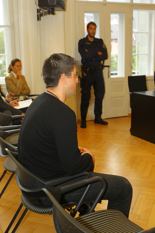 Verhandlung Ko_____rperverletzung11.jpg