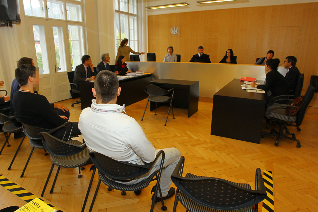 Verhandlung Ko_____rperverletzung23.jpg