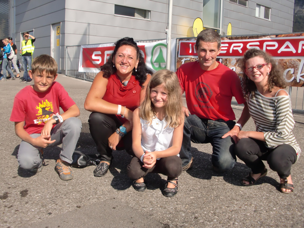 Auch Familie Fink genoss das Erlebnis Flugplatz.JPG