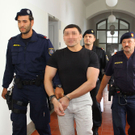 Bruder Messer in Bauch gerammt: Tschetschene vor LG