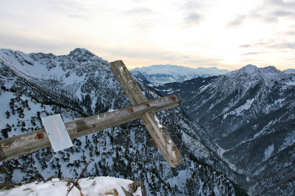 KOE_Gipfelkreuz Goppaschrofen 3_jpg-1316588324