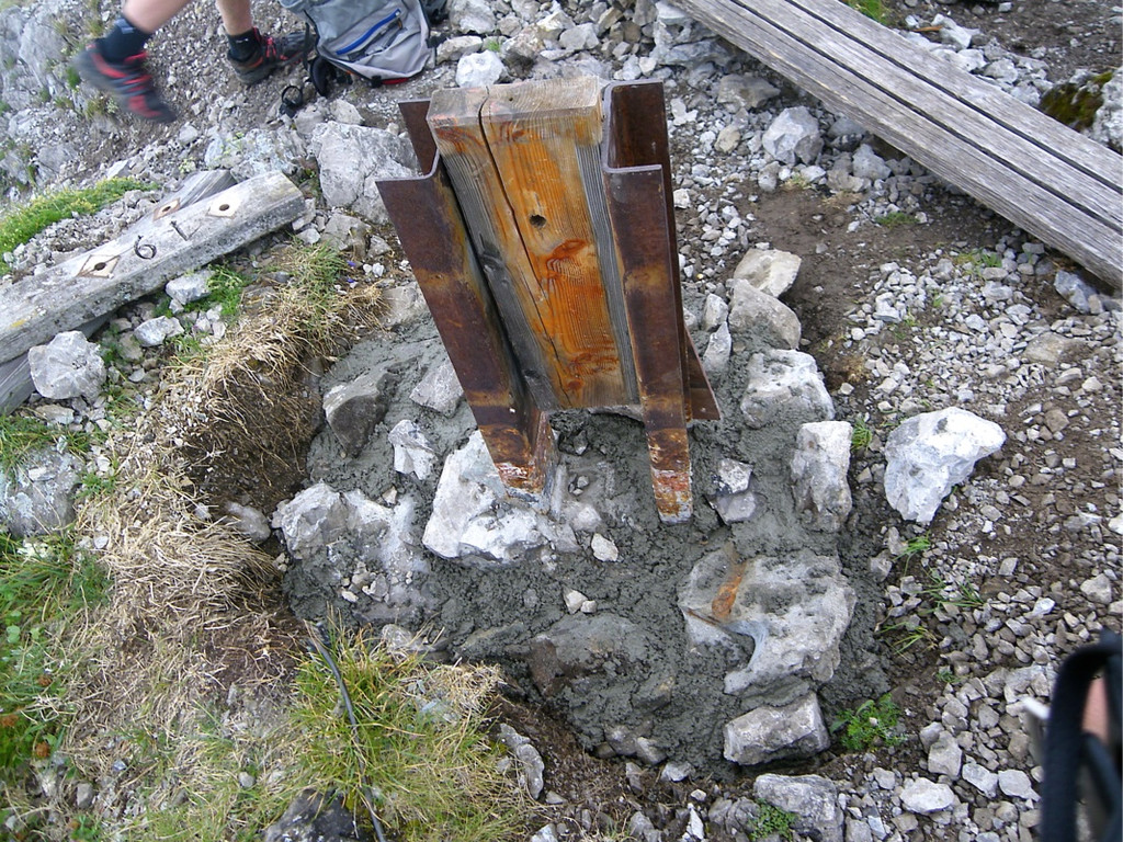 KOE_Gipfelkreuz Goppaschrofen 17_jpg-1316588465