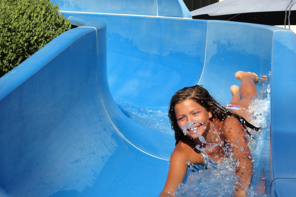 6890_EFL_Florian Scherl_2_im Wasserkanal_AK1.jpg