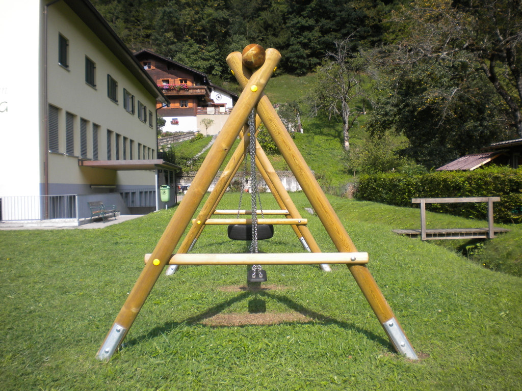 015_JPG-1316609172