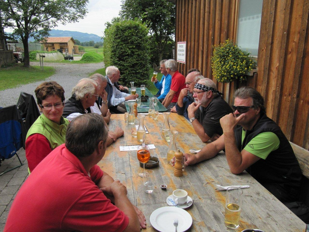 M__cklebur1_JPG-1316680756