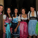 almdudler-trachtenpaerchenball-part-1-im-rathaus-wien.jpg