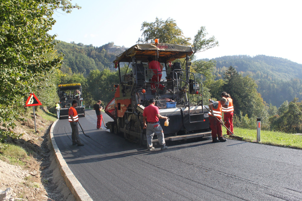 Asphaltierung L69 Weiler Sep 2011 _18__jpg-1317051270