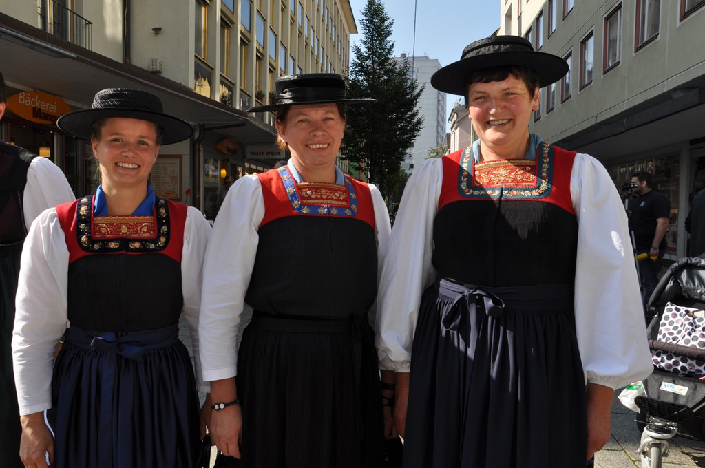 DSC_0053_JPG-1317106372