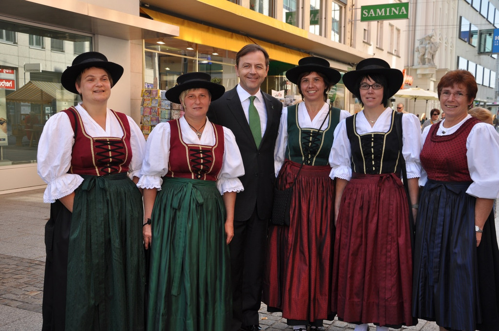 DSC_0103_JPG-1317106481