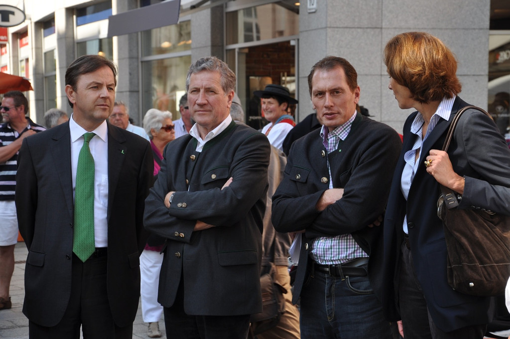 DSC_0143_JPG-1317106570