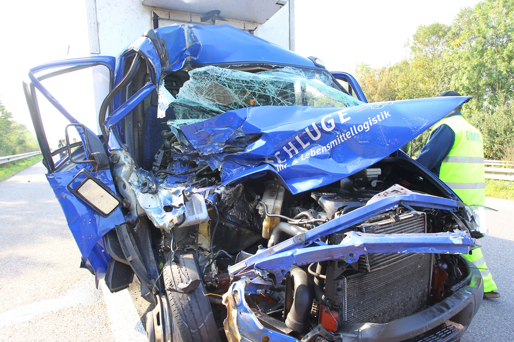 Unfall Rheintalautobahn17.jpg