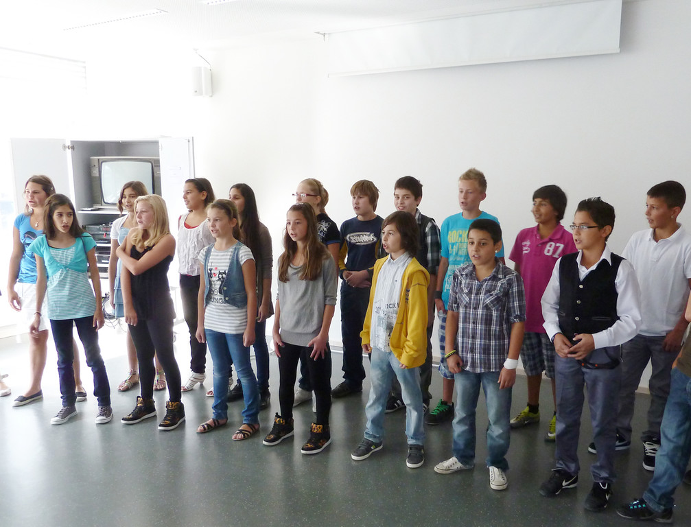 VMS30aChor_jpg-1317125898