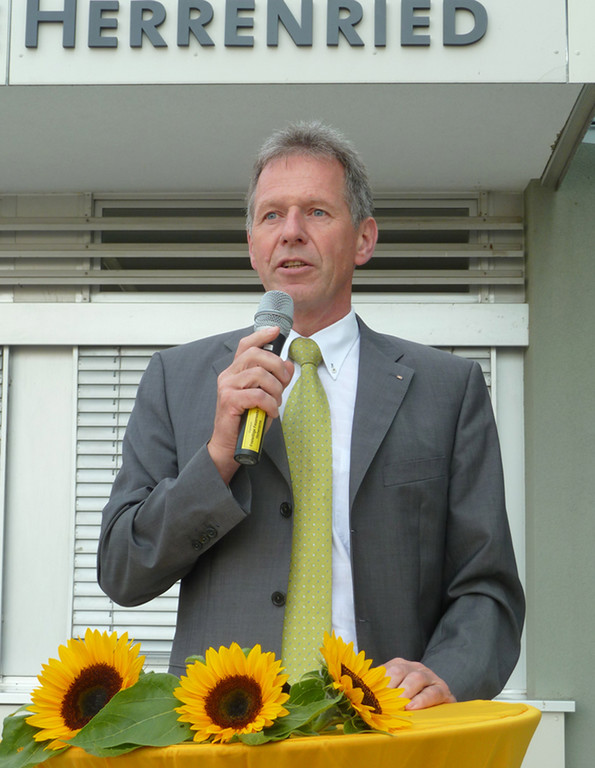 VMS3Bgm_jpg-1317127136