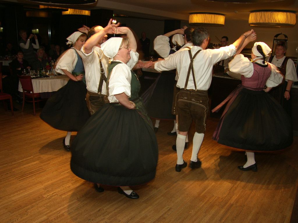 sm_gemeinde_tanz08_JPG-1317290283