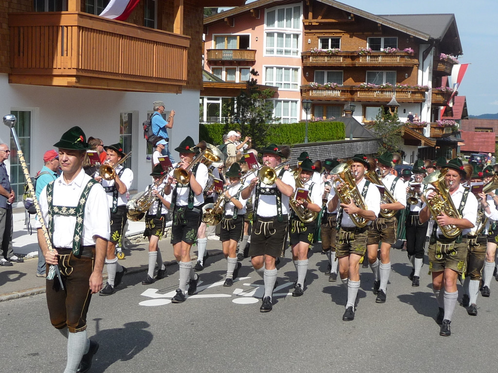Musikfestival Umzug _27__JPG-1317322278