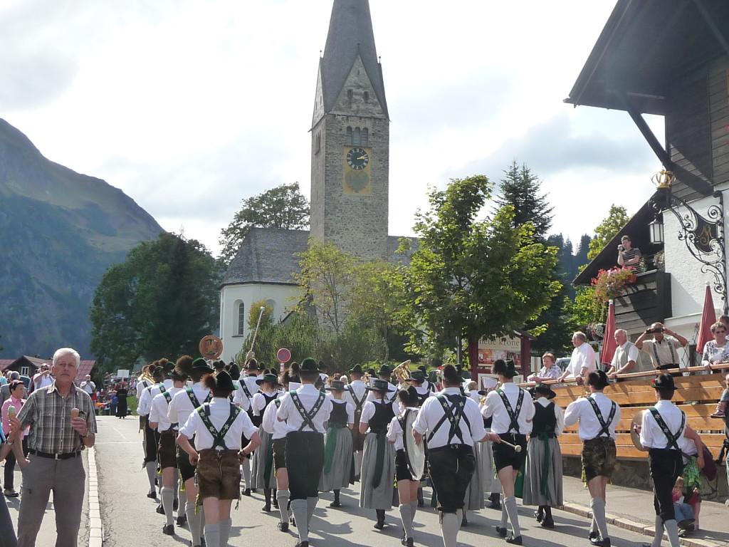 Musikfestival Umzug _30__JPG-1317322292