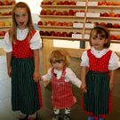 37_JPG-1317554624
