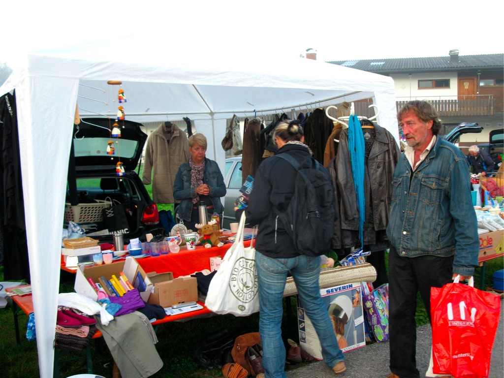 BK_roethnerflohmarkt 2_jpg-1317581098