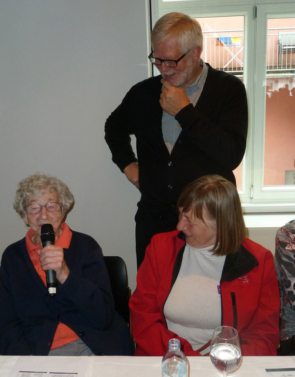 Peter1a_jpg-1317584102