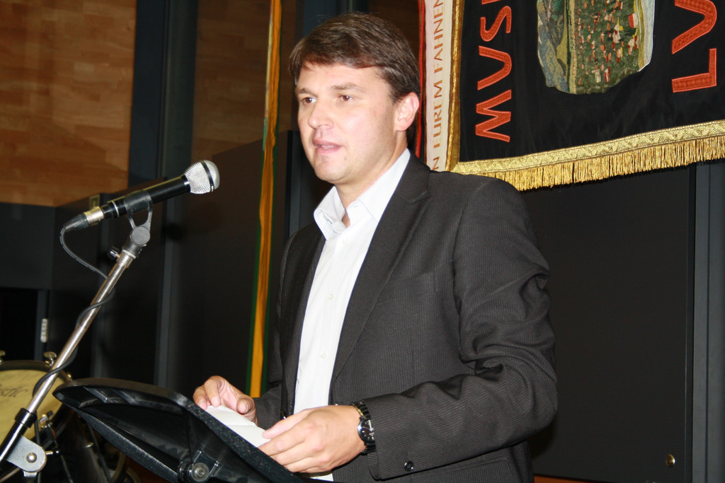 IMG_1269_jpg-1317597245