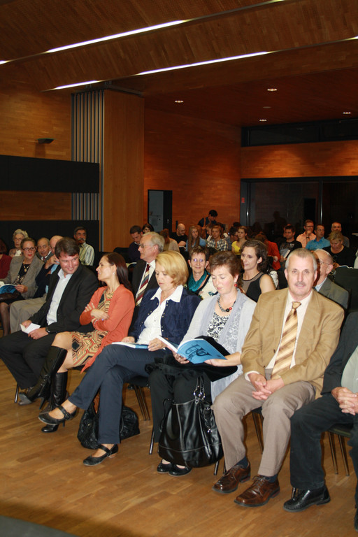 BM LA HE IMG_1259_jpg-1317597451