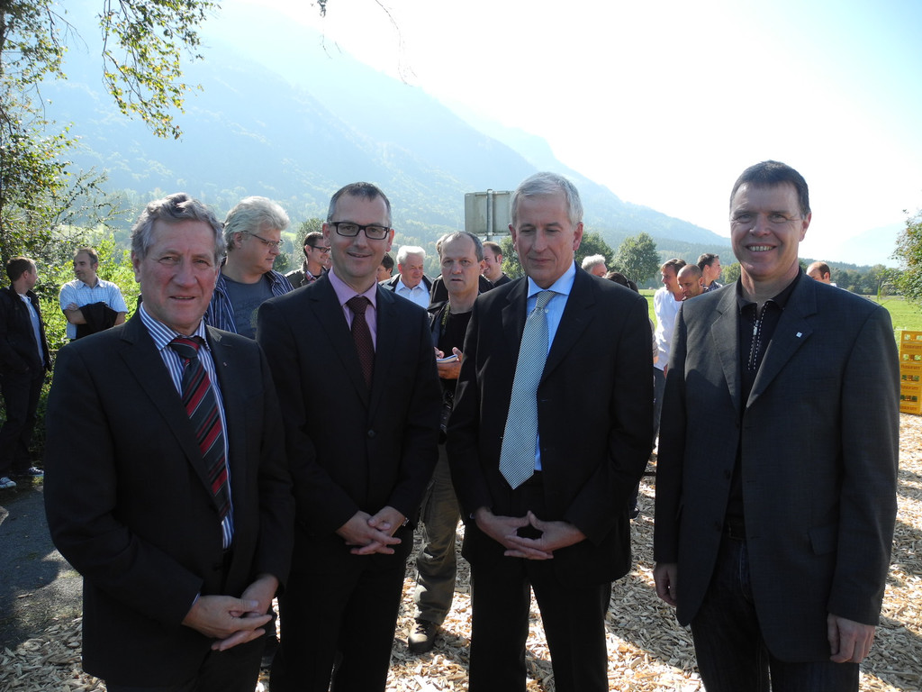 DSCN9637_JPG-1317652568