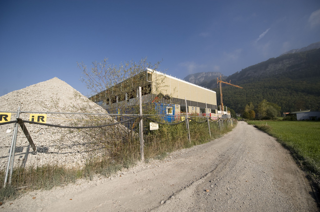 DSC_1048_jpg-1317656560