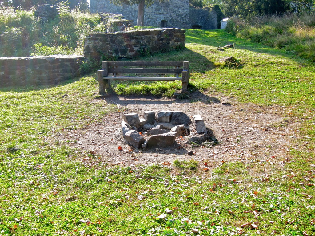 KOE_Tostner Burg 8_jpg-1317667183