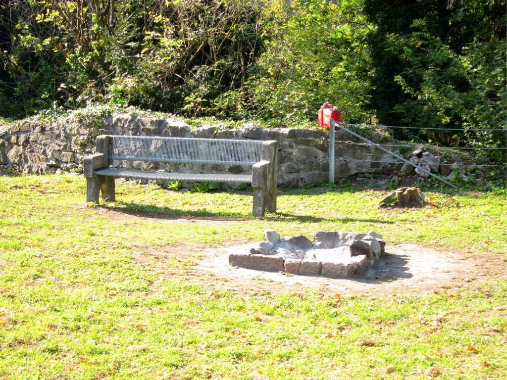 KOE_Tostner Burg 11_jpg-1317667212