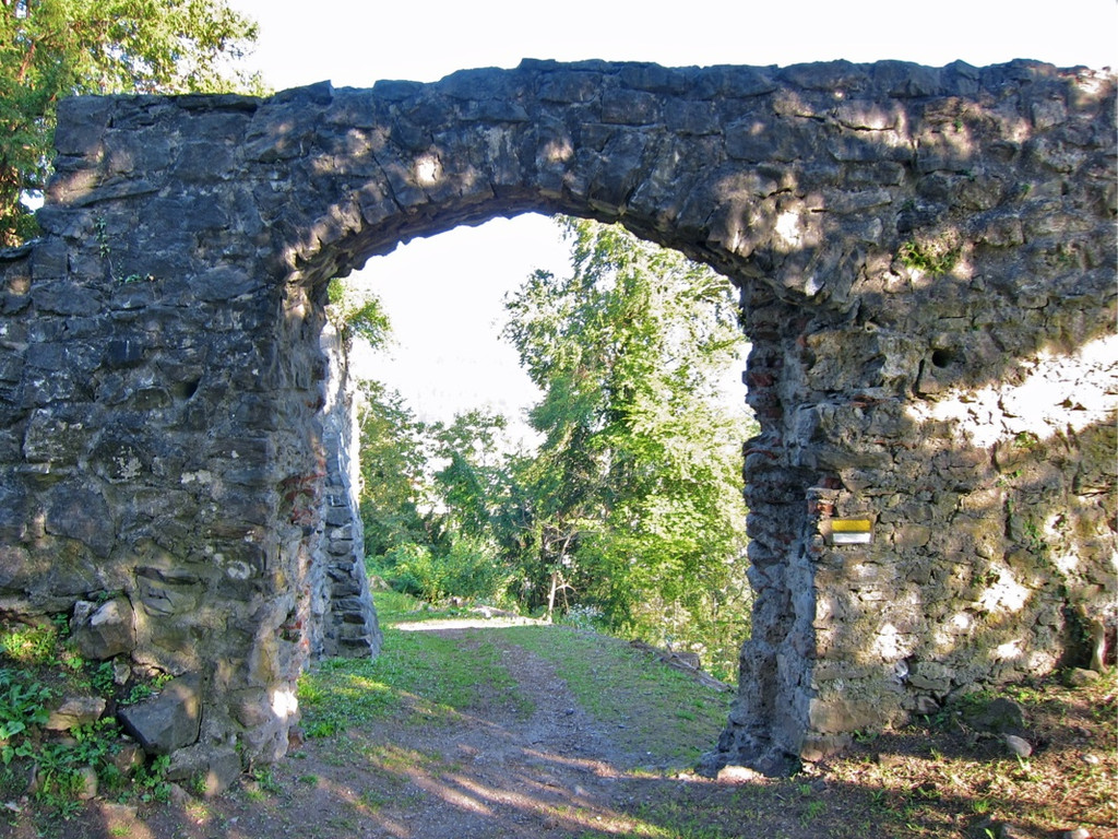 KOE_Tostner Burg 22_jpg-1317667325