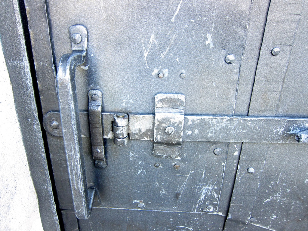 KOE_Tostner Burg 24_jpg-1317667346