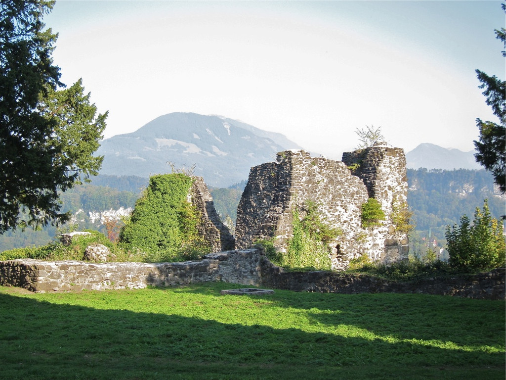 KOE_Tostner Burg 26_jpg-1317667364