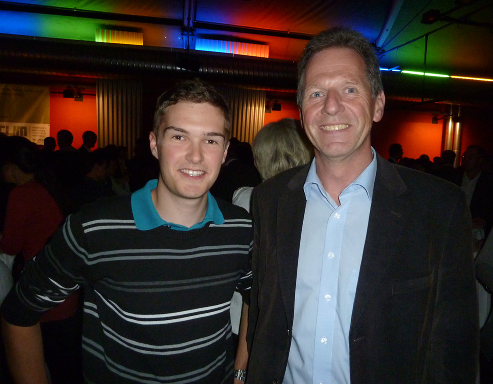 Tectum9Bgm_Thomas_jpg-1317672239