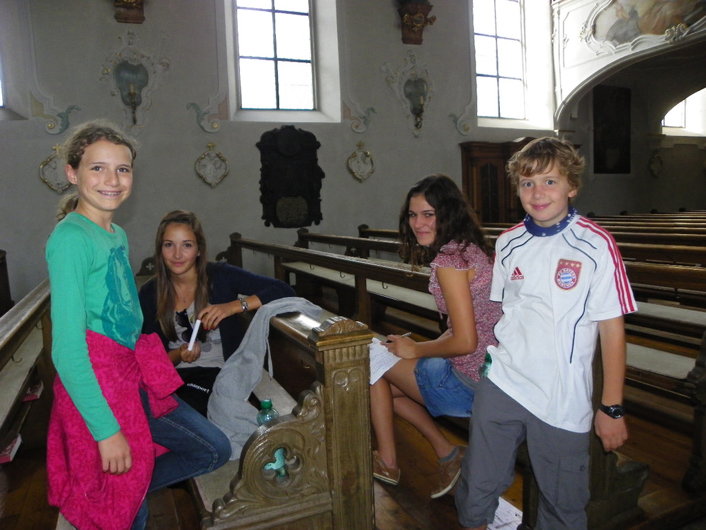 167_JPG-1317680073