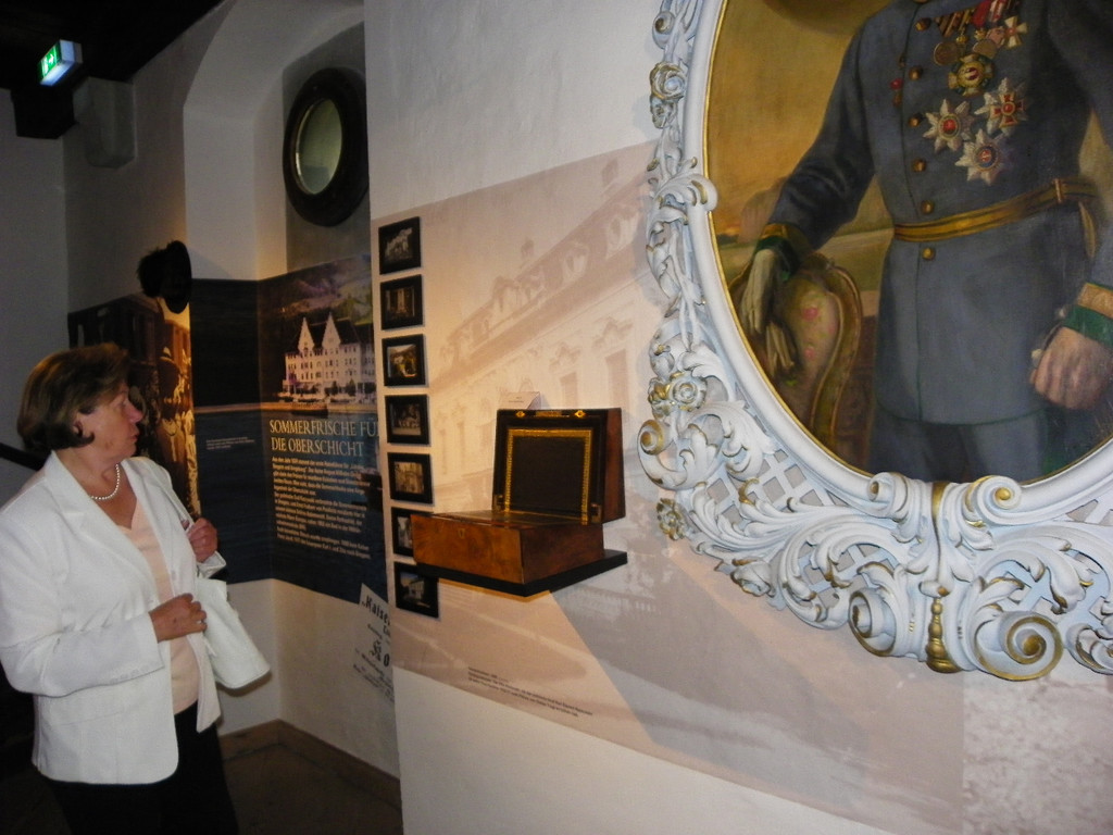 111_5760_JPG-1317847935