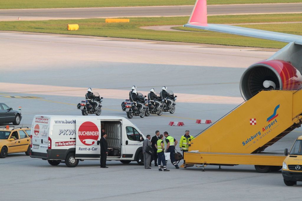 normal_06102011indianairnmaktivnews _14_.JPG