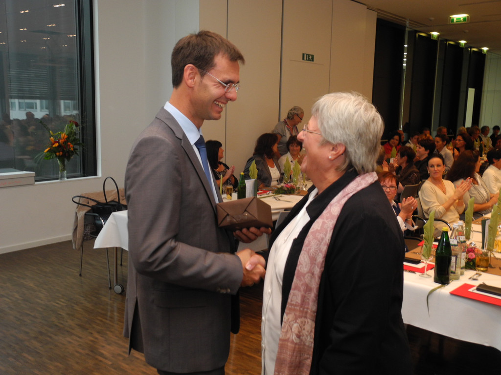 DSCN9850_JPG-1318079599