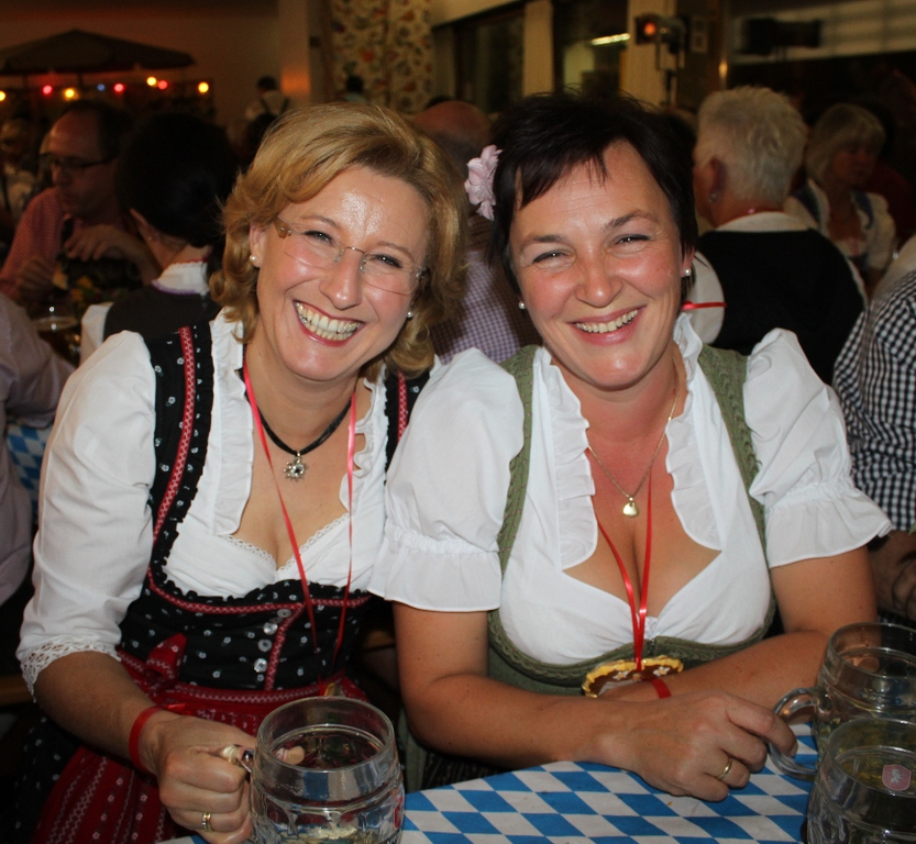 Oktoberfest Bierblosn 2011 _51__jpg-1318149511