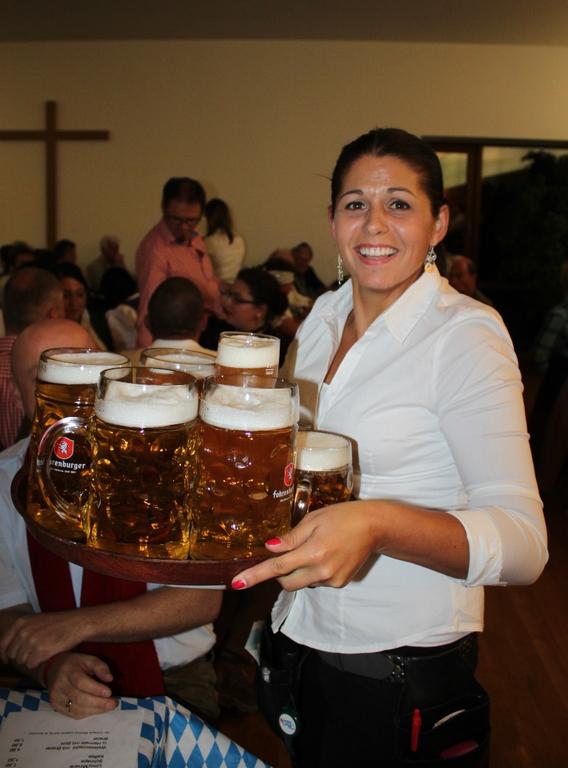 Oktoberfest Bierblosn 2011 _49__jpg-1318149492