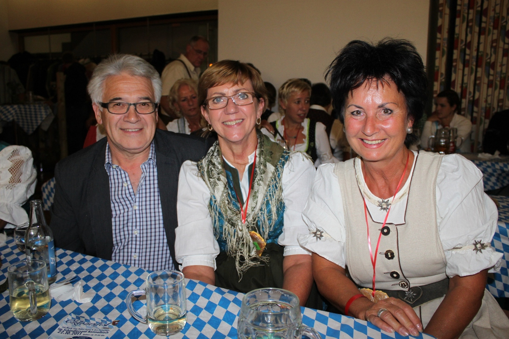 Oktoberfest Bierblosn 2011 _10__jpg-1318148999