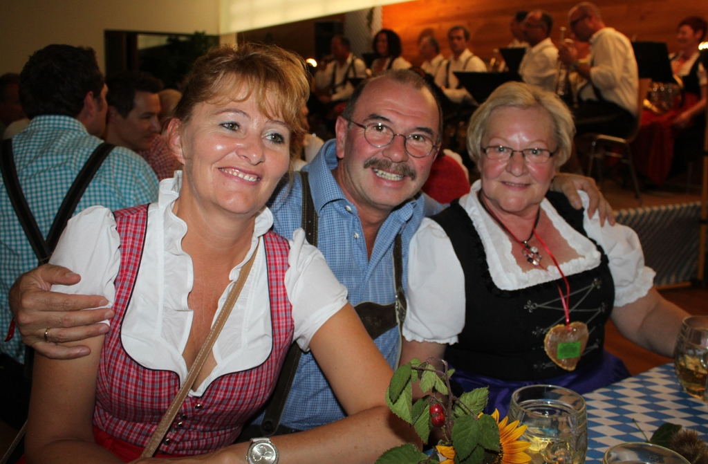 Oktoberfest Bierblosn 2011 _11__jpg-1318149013