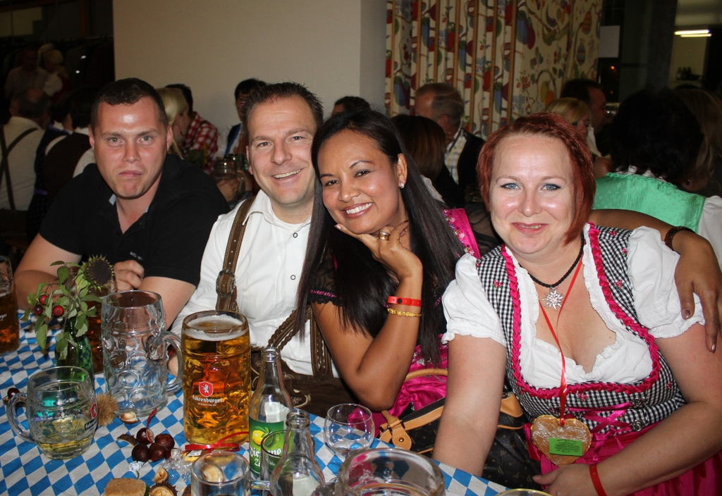 Oktoberfest Bierblosn 2011 _3__jpg-1318148905