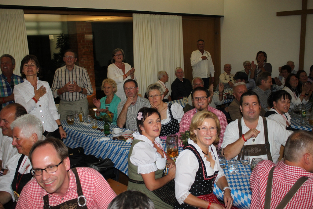 Oktoberfest Bierblosn 2011 _25__jpg-1318149187
