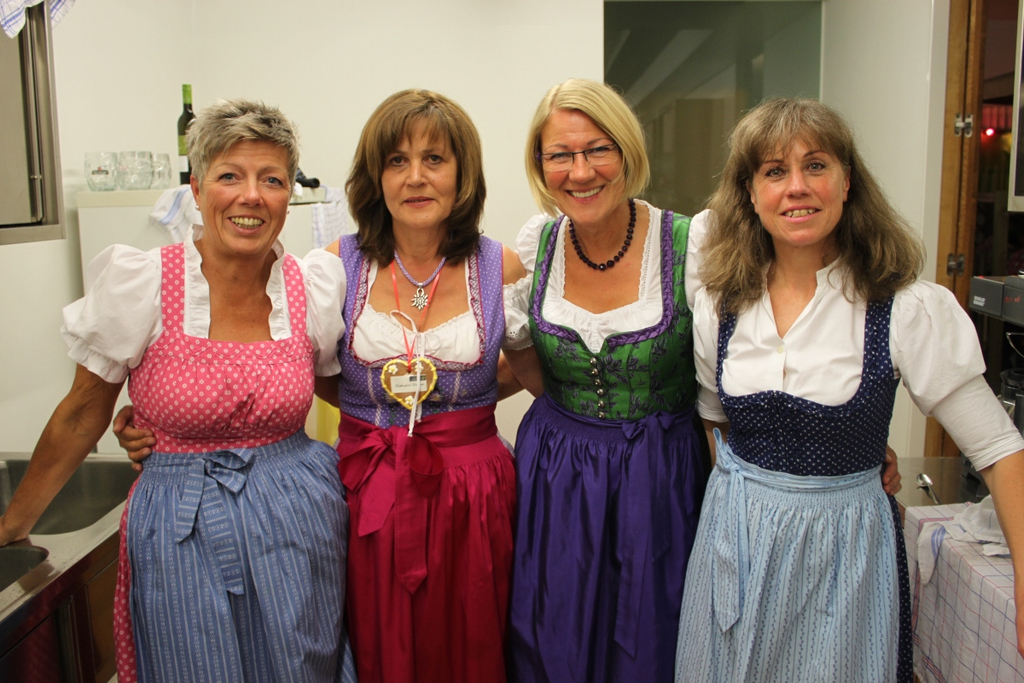 Oktoberfest Bierblosn 2011 _26__jpg-1318149200
