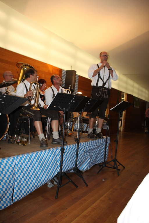 Oktoberfest Bierblosn 2011 _30__jpg-1318149256