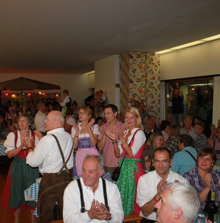 Oktoberfest Bierblosn 2011 _31__jpg-1318149265