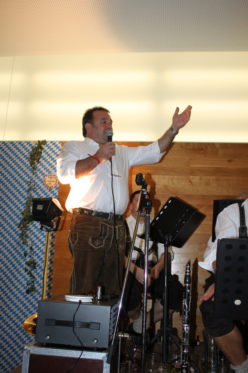 Oktoberfest Bierblosn 2011 _34__jpg-1318149306