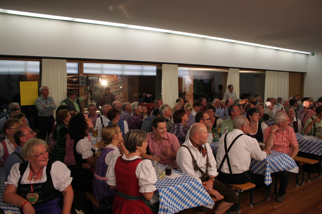 Oktoberfest Bierblosn 2011 _57__jpg-1318149581