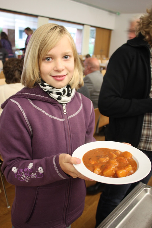 Pfarre Missionskreis Kartoffeltag Impressionen 2010 _11__jpg-1318168008